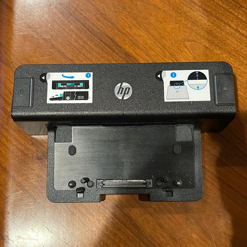 HP laptop docking station. Product number a832AA*ABA